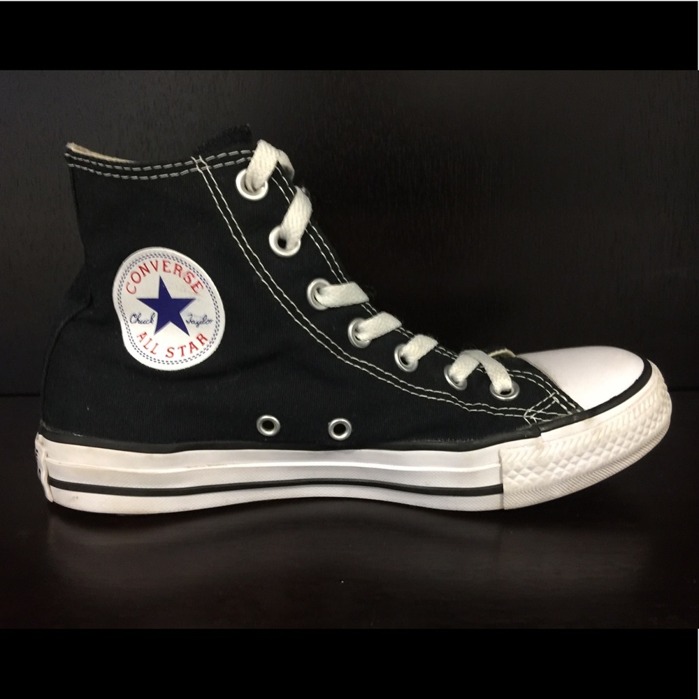 Women’s size 7 Converse Chuck Taylor All Stars.
